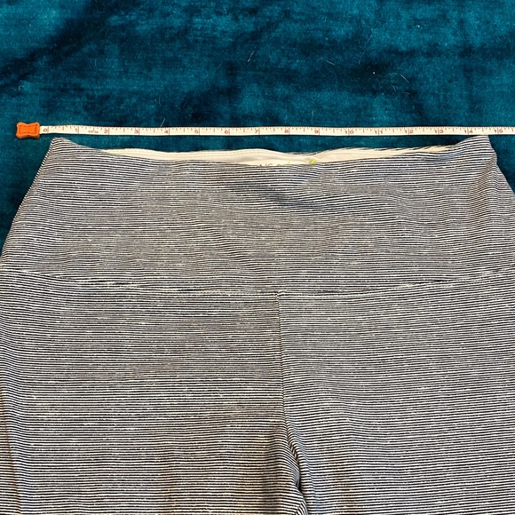 Lysse striped capris - Picture 4 of 4